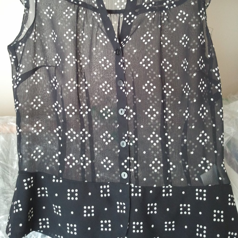 Worthington JC Penny Geometric print shell XS - Picture 2 of 2